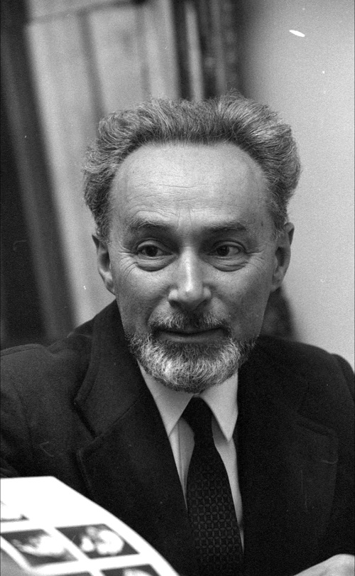 5. Primo Levi, 1978.jpg